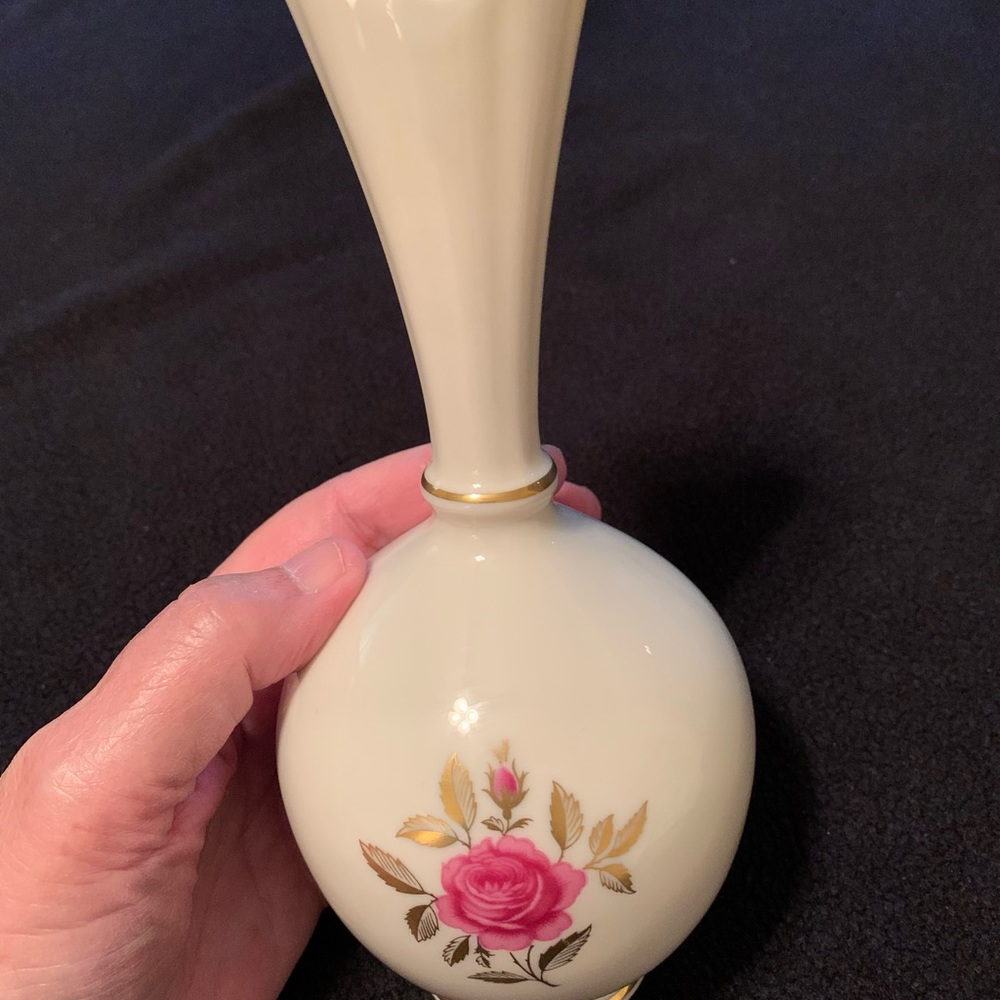 Final Price - Lenox bulb style bud vase